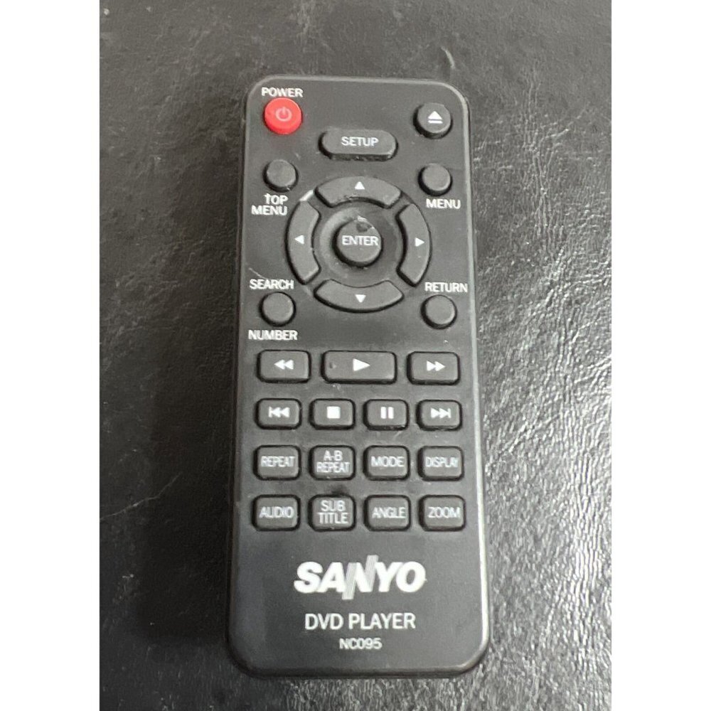 Sanyo FWDP105F Compact CD Player with Remote Works and AV cables - Picture 8 of 9